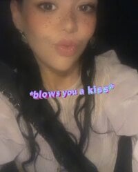 sassybabyb's Offline Chat Room