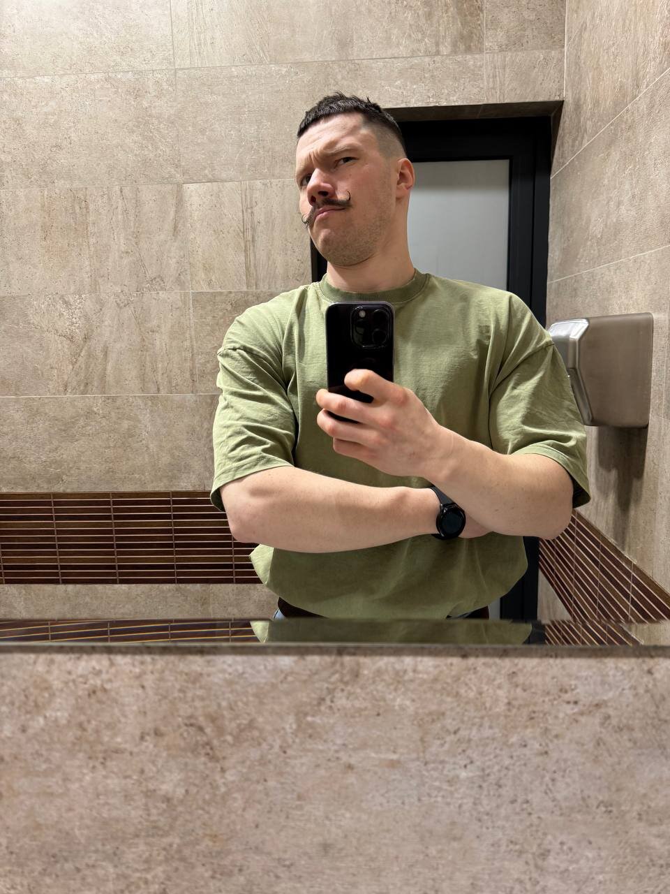 Alex_Hens
