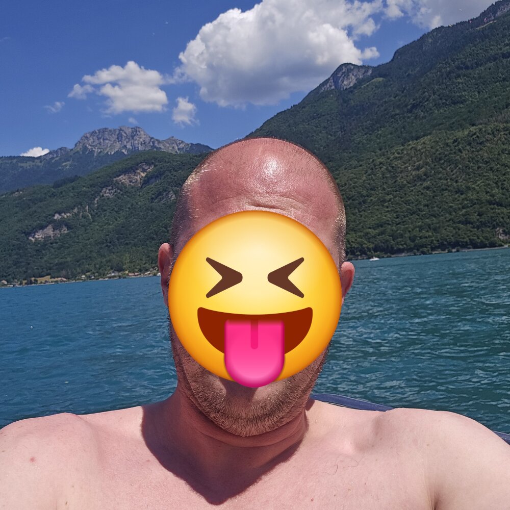 Chris3372's Offline XXX Chat