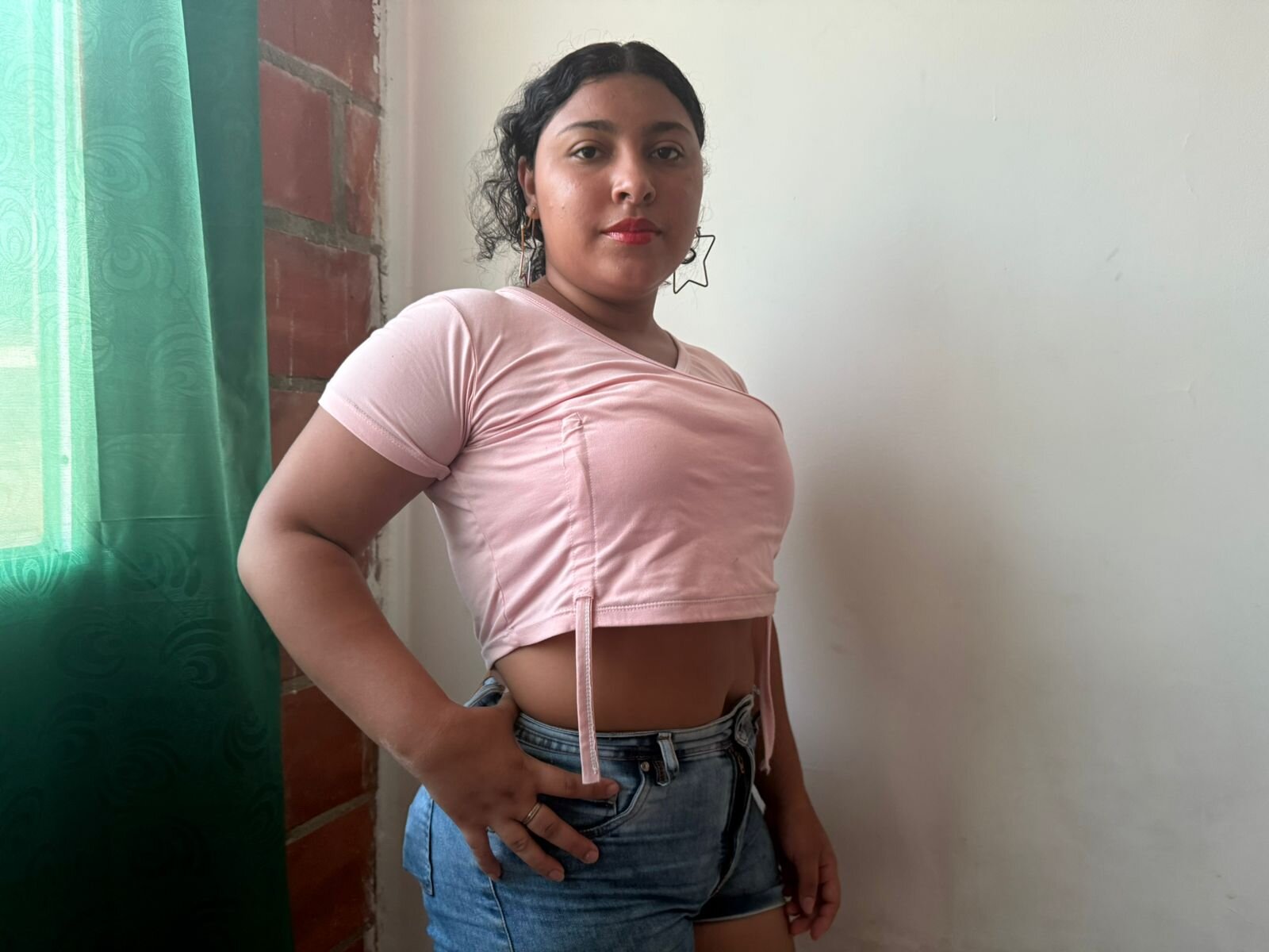 Akirawetpussy