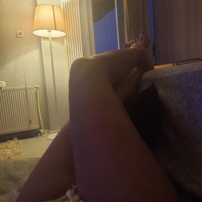 Ezgiix Female Fingeringmilfs Live Webcam Adult