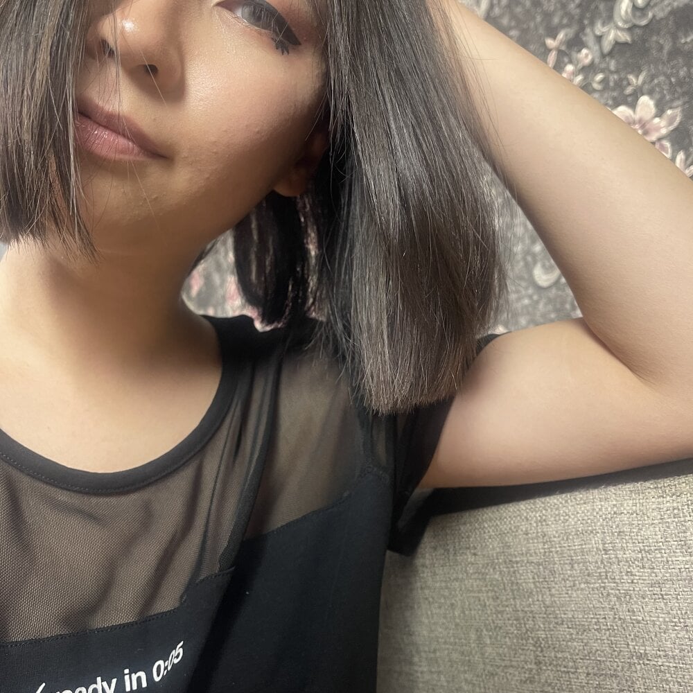 _yuriko's Offline XXX Chat
