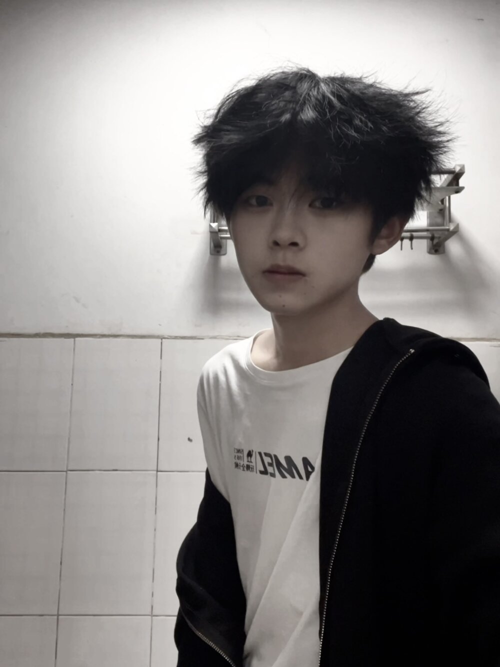 xiaohuangren01's Offline XXX Chat