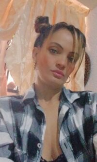 ห้องแชทออฟไลน์ของ Andreina-horny