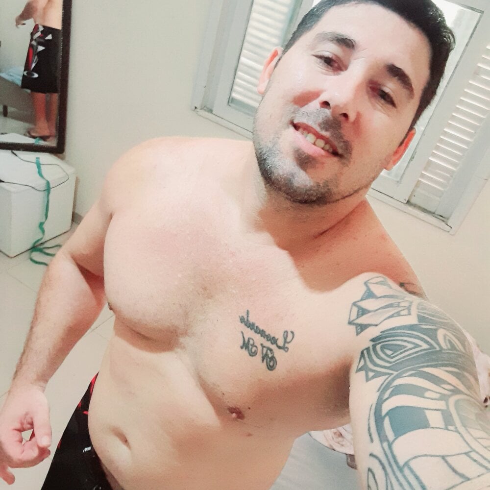 surfleo from stripchat