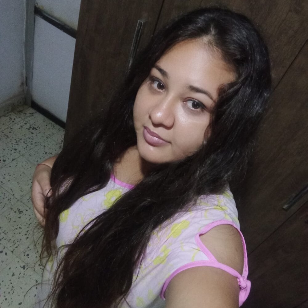 stripchat vani_sugar webcam profile pic via groupsexlivecams.com