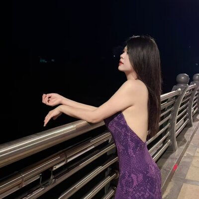 here-baby Live Cam on StripChat