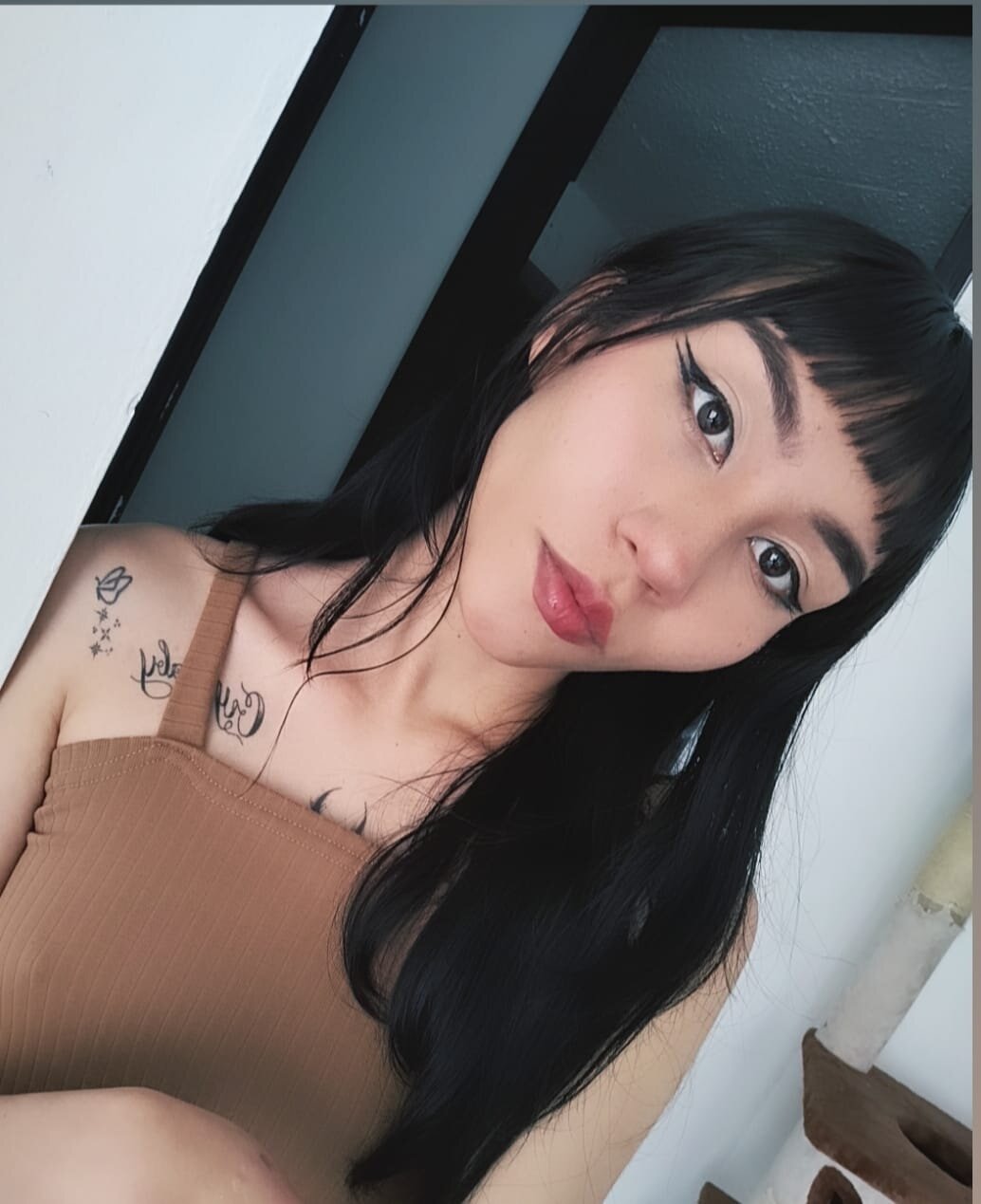 Mia_lee_b
