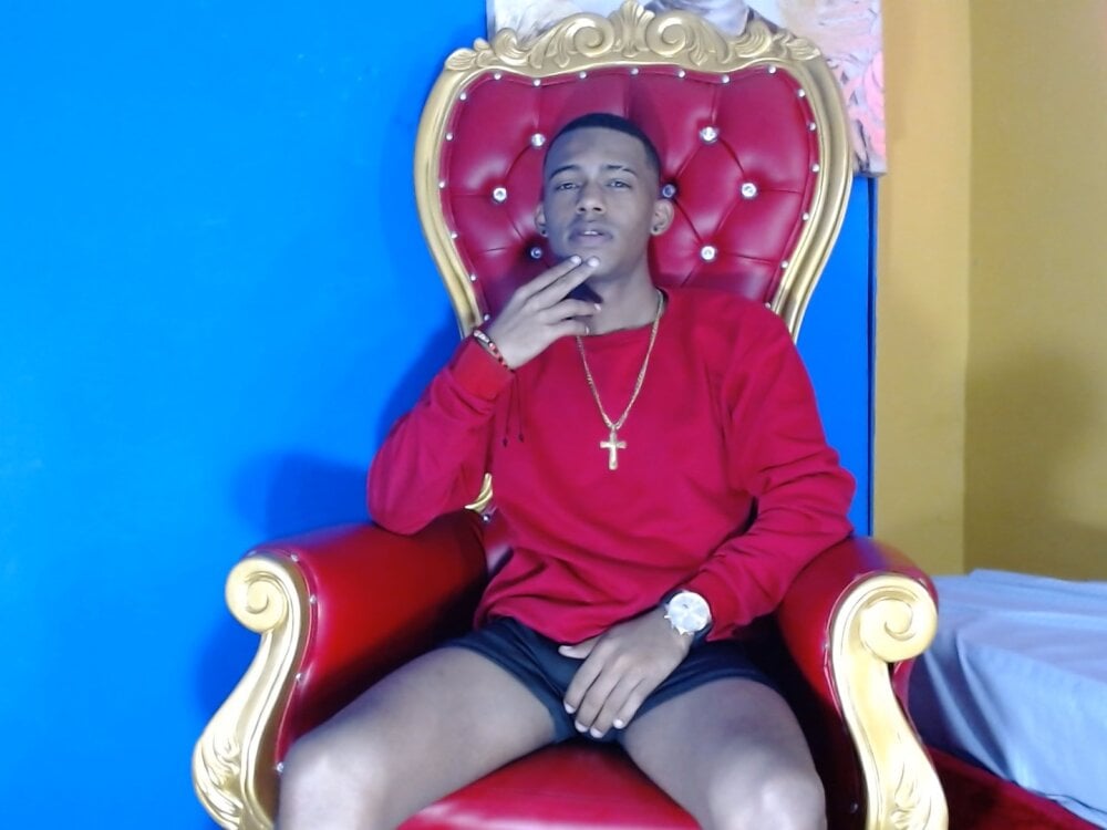 ethan_bigcock_'s Offline XXX Chat