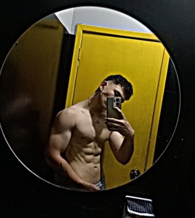 Thomas_moon