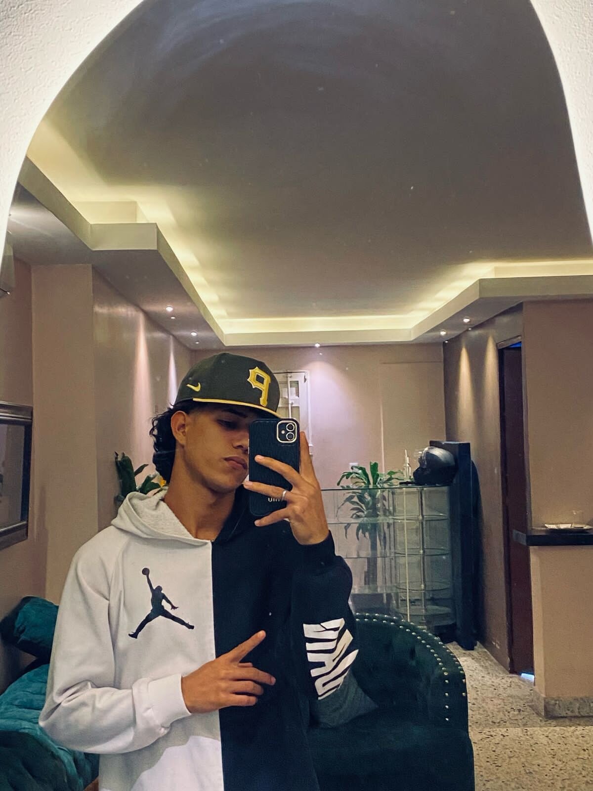 Pleasureboy21_