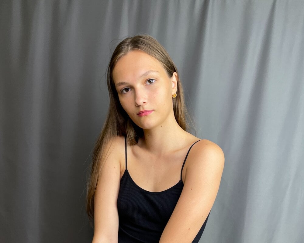 stripchat KailaTerres Live Webcam Featured On livesex.fan