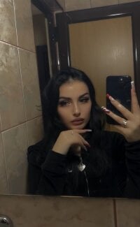 Lexy_skye's Offline Chat Room