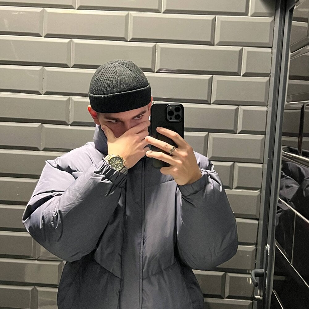 Chatroom XXX en direct de _BarePulse