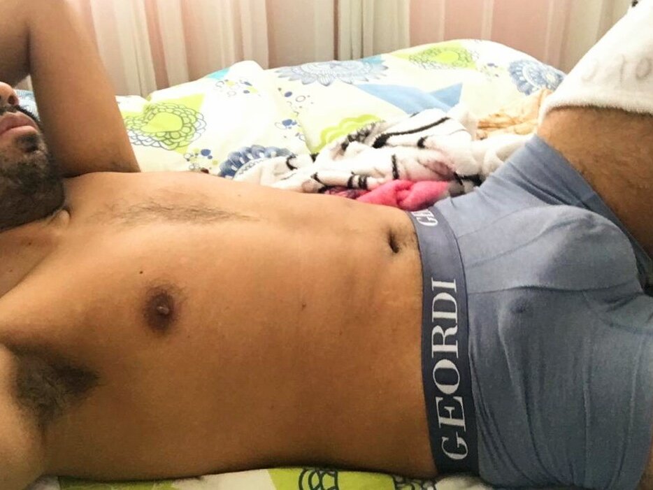 CrazyAnto1987's Offline XXX Chat