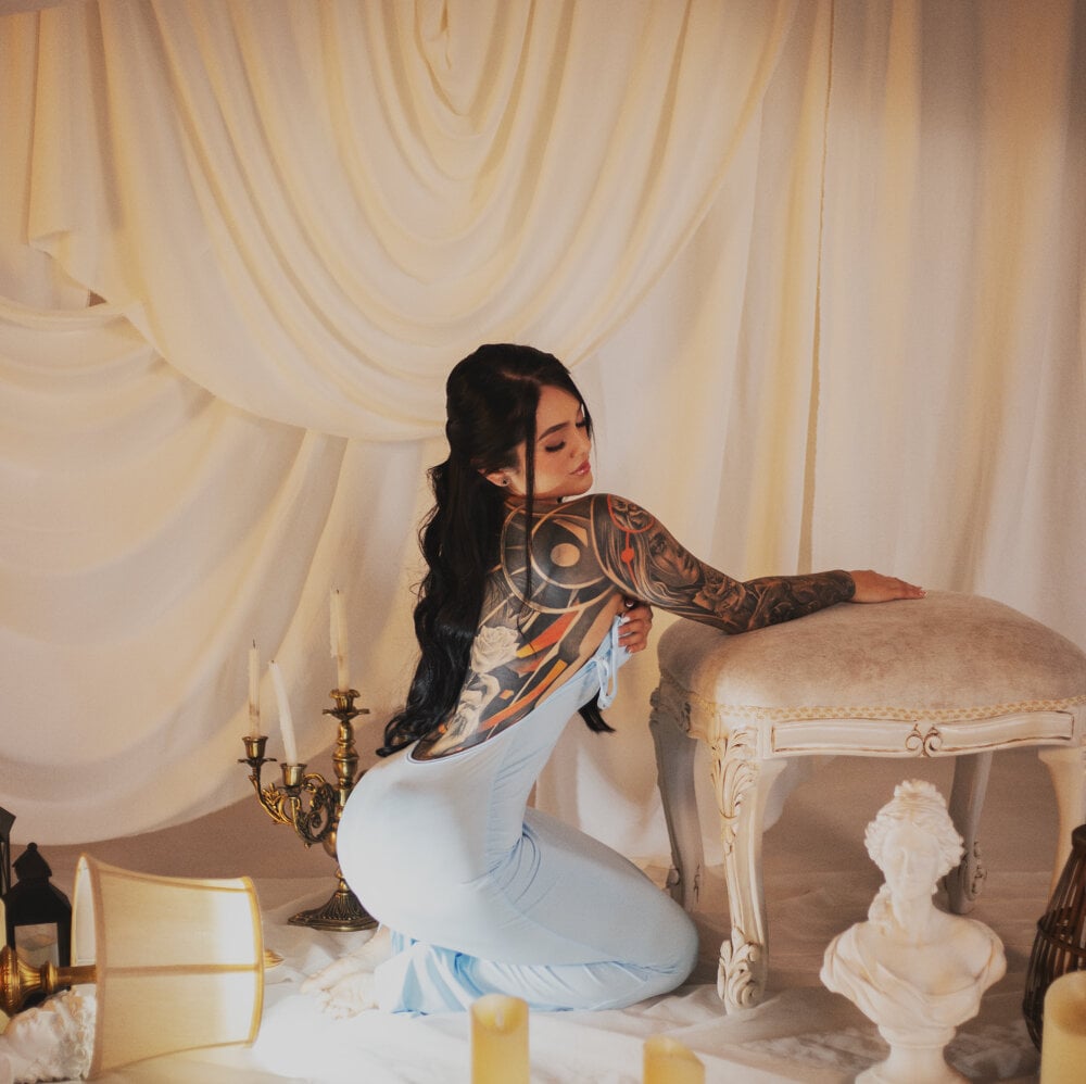 Sofia_9's Offline XXX Chat