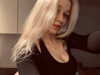 Melissa_King's Offline Chat Room
