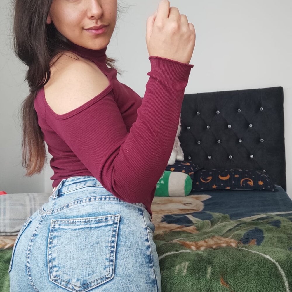 Charlottexh profile
