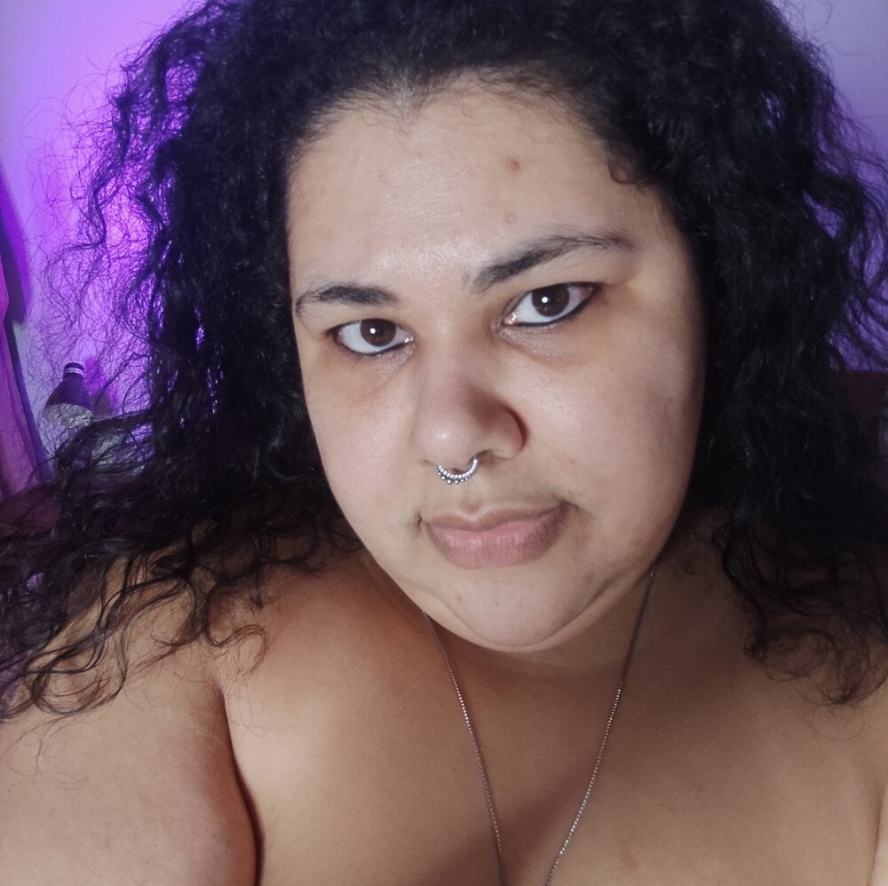 xlatinastar from stripchat