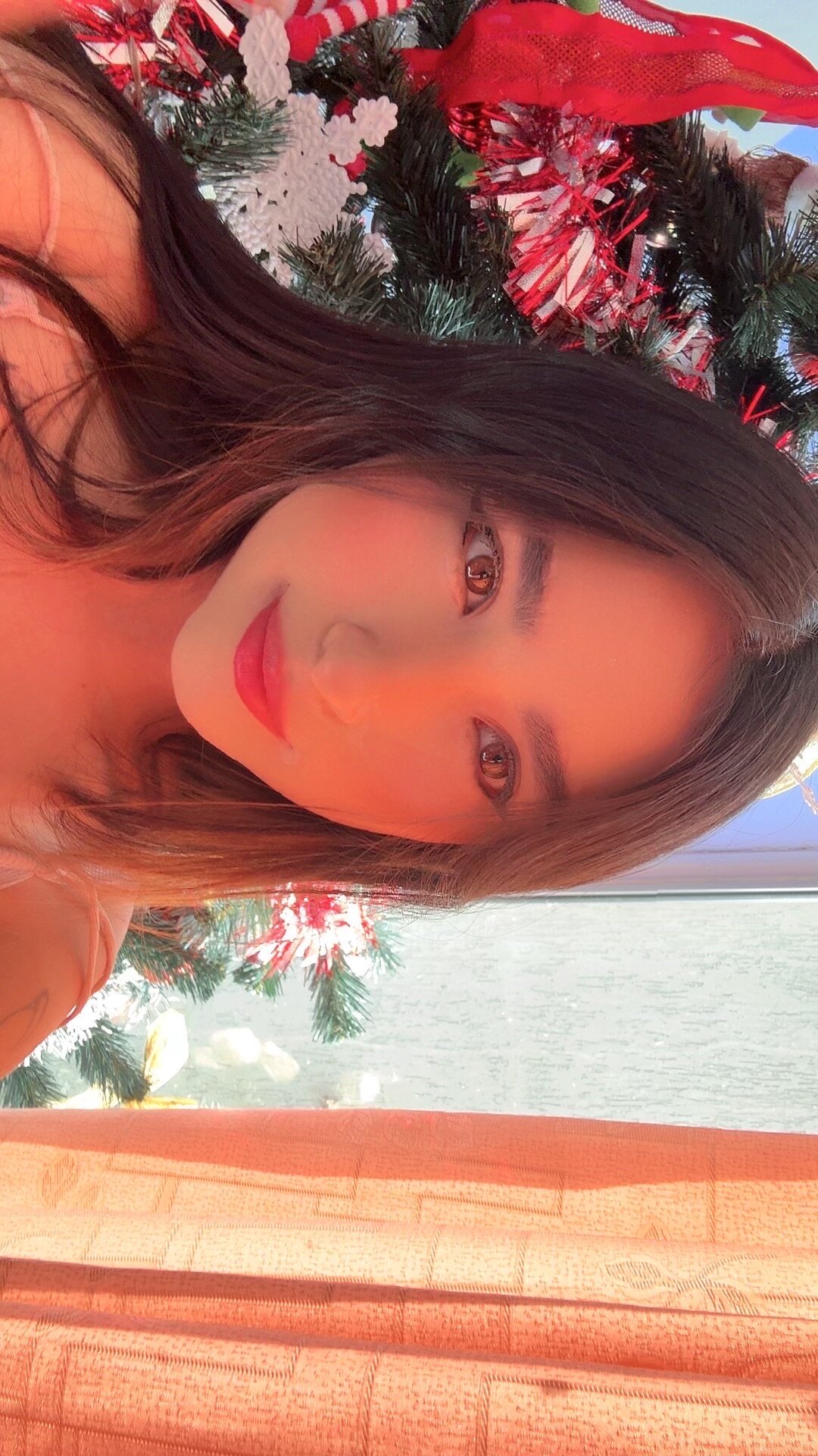 Ariana_tay11