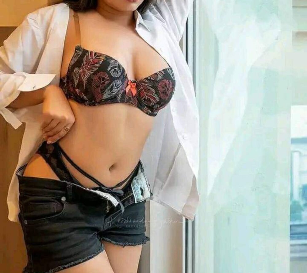 Seema-bhabhi's most recent online preview