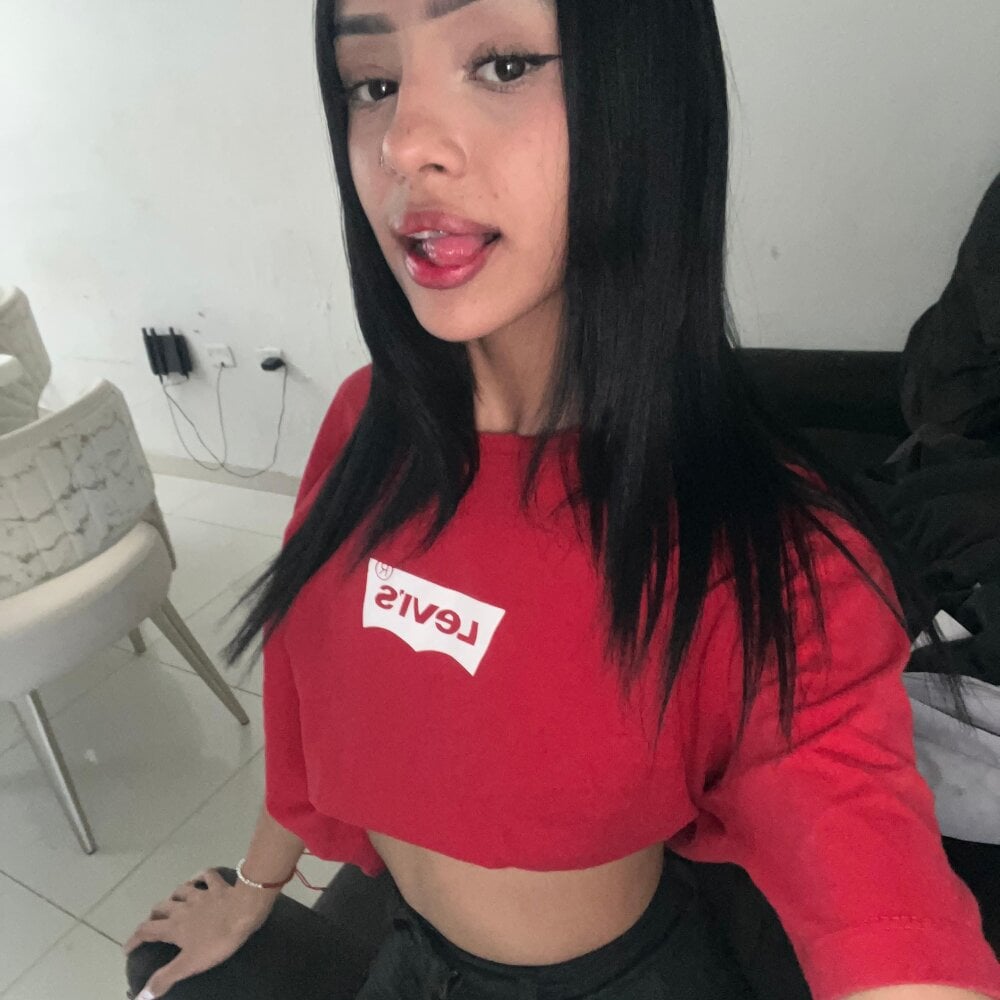Litle_Cherry profile