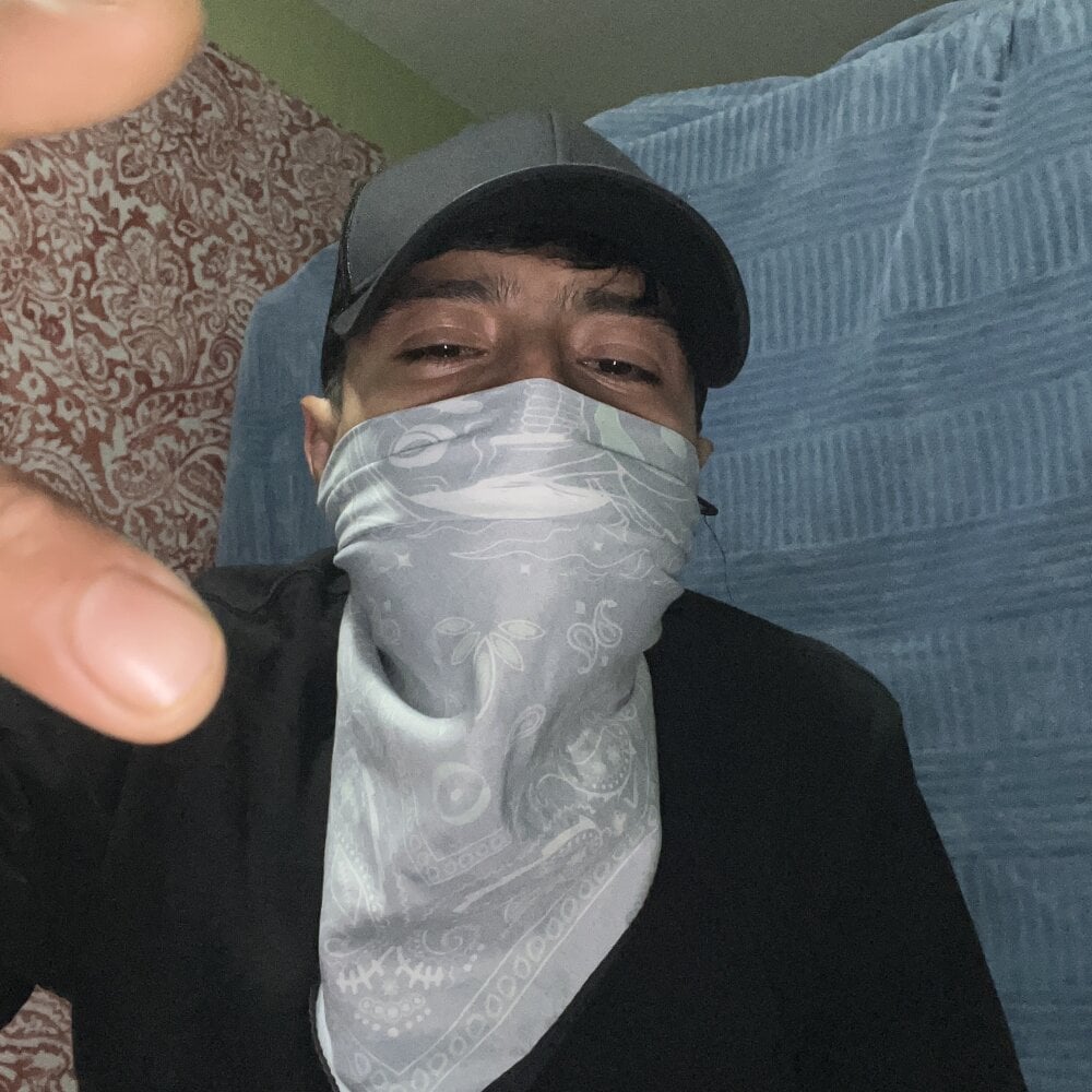 Chiludo27's Offline XXX Chat