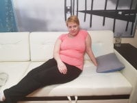 DirtyMOMsex's Offline Chat Room