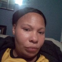 bombshellfiness' Offline Chat Room