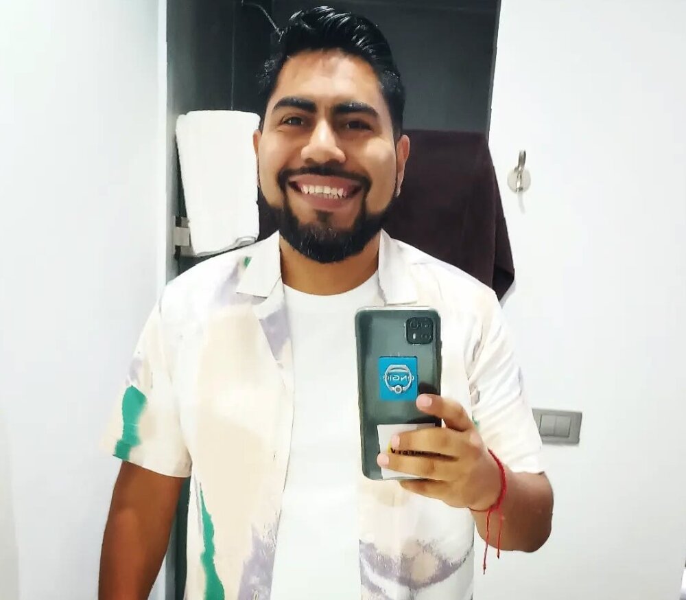 ElreyMiguel's most recent online preview