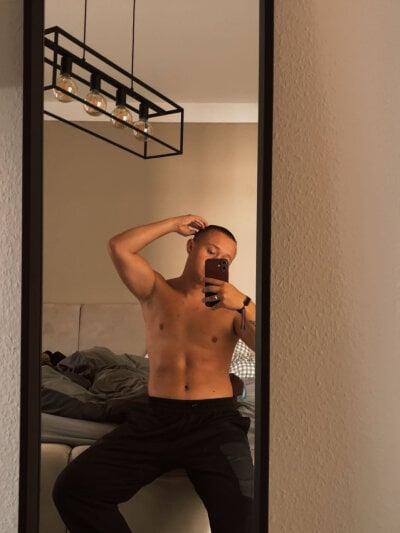 Hot_cock-Live Webcam