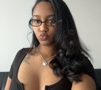 luvforlola's Offline XXX Chat