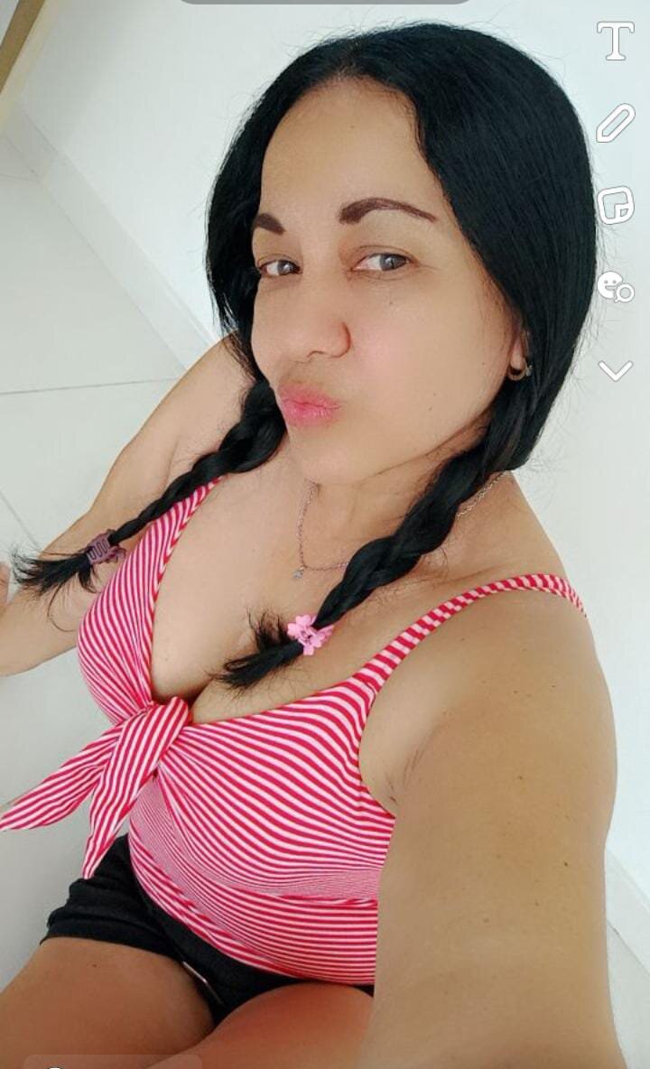 pamela_hot1022
