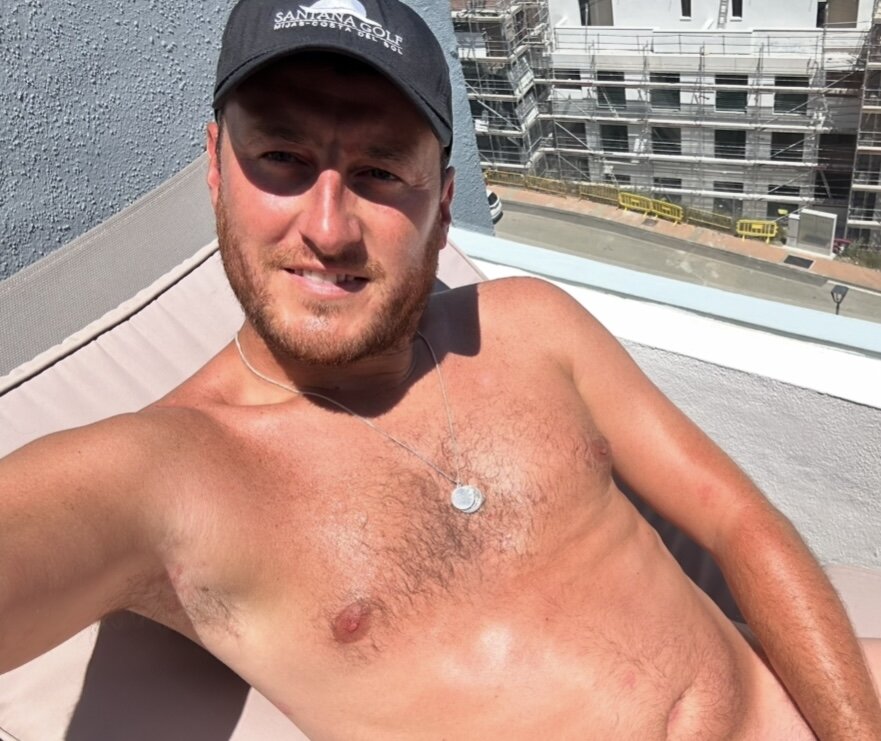 Londonlad818 live webcam