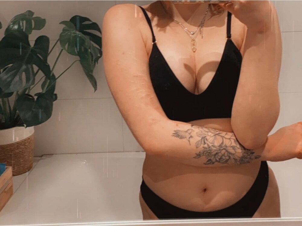 roxyblis profile