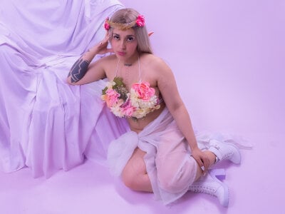 melodytsukino from stripchat