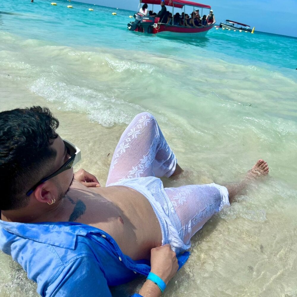 JosstinMills' Offline XXX Chat