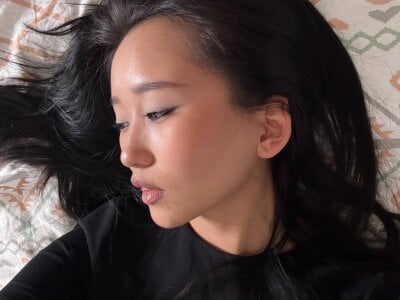 Juliastapesx Female Young Live Webcam Striptease