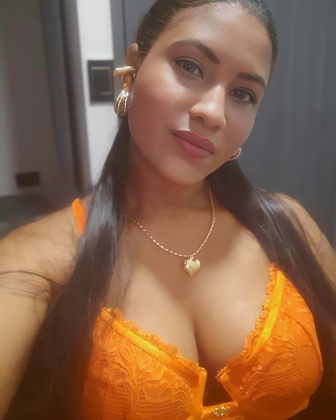 Molly_swet30