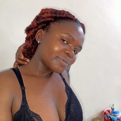 Creamy__babe 🤹 cam