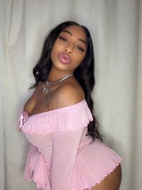 Therealnikkienecole's Offline XXX Chat
