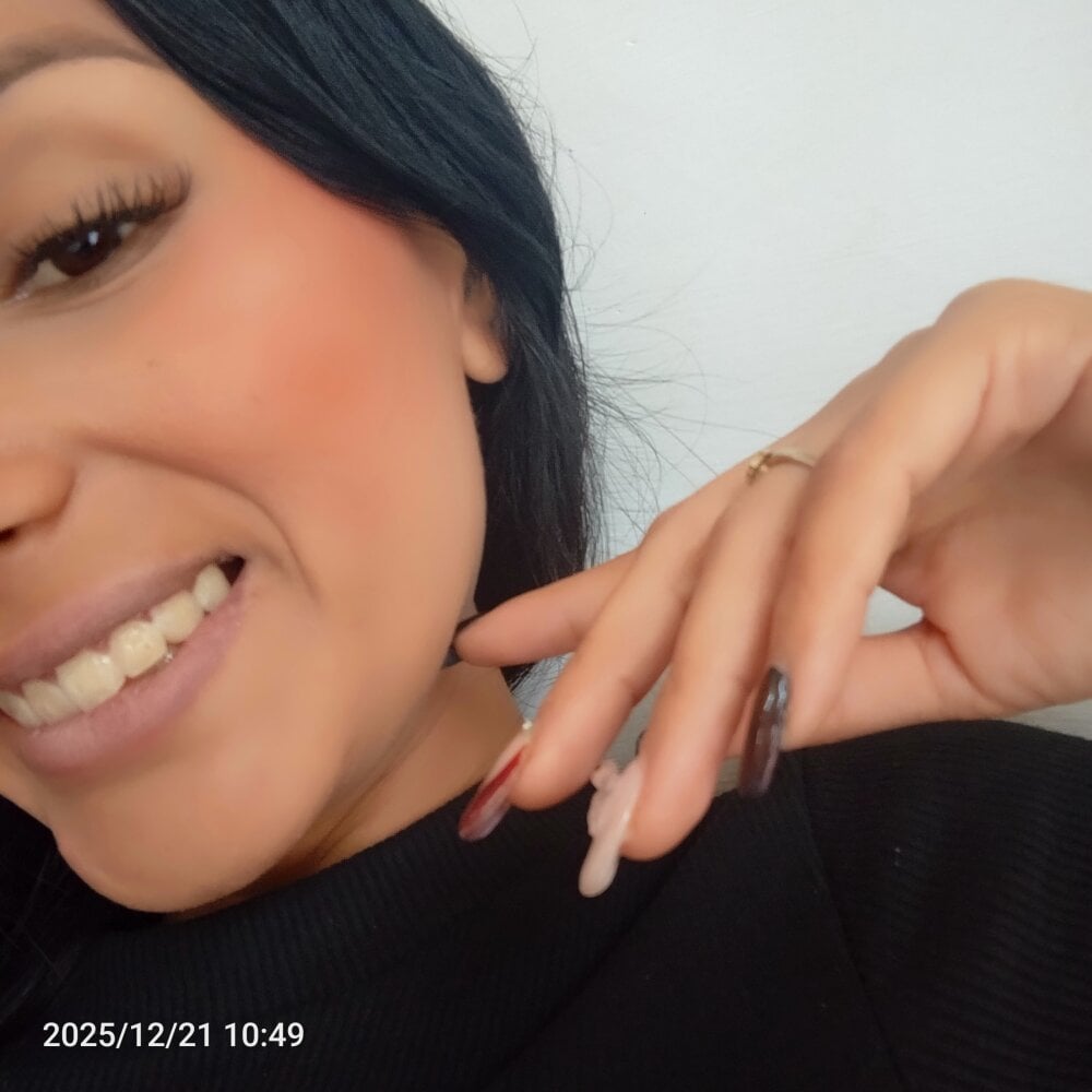 mega-camsex.com zohara_lpe23o livesex profile in slim cams