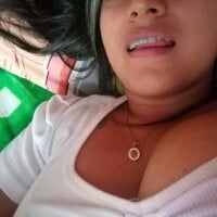 burning_bigboobs' Offline Chat Room