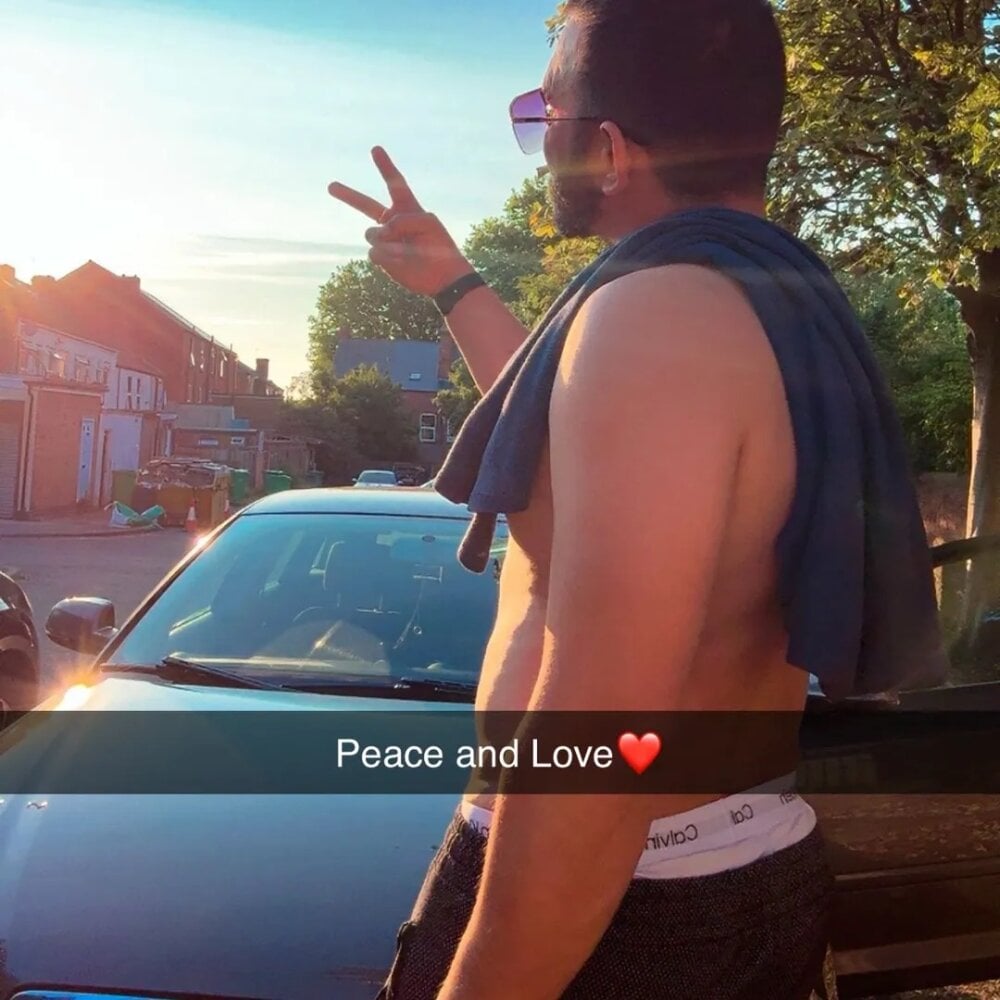 gabriel90010's Offline XXX Chat