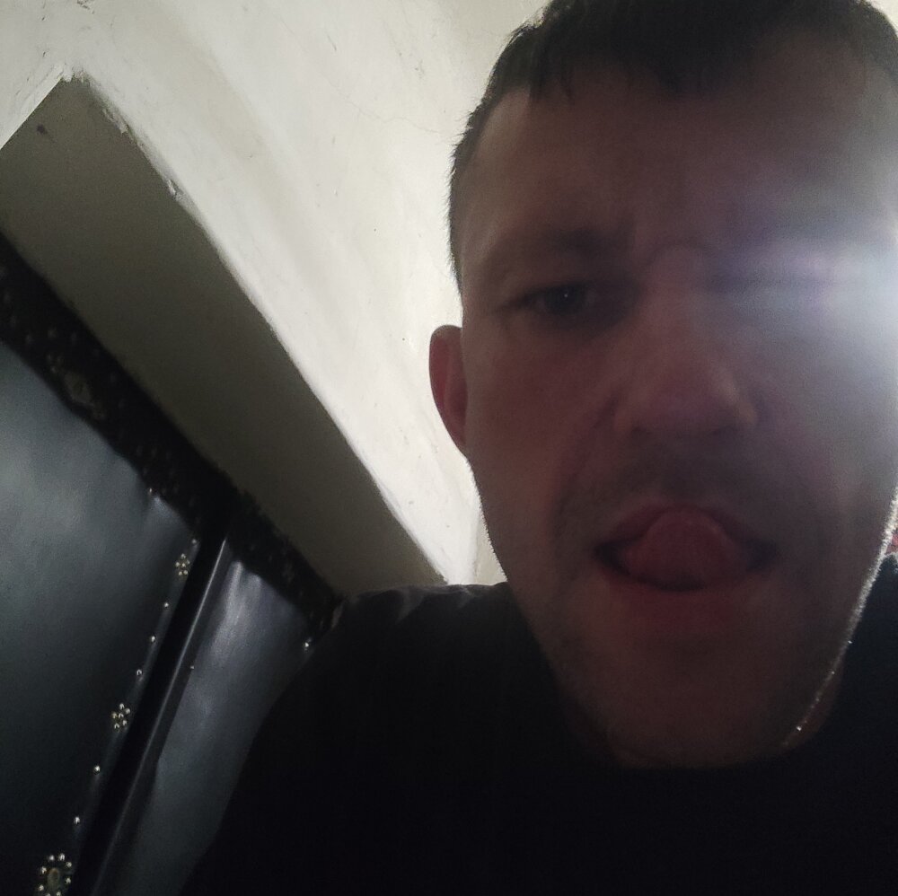 575GERUCH's Offline XXX Chat