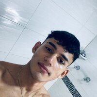 EstebanPerez_'s Live Webcam Show