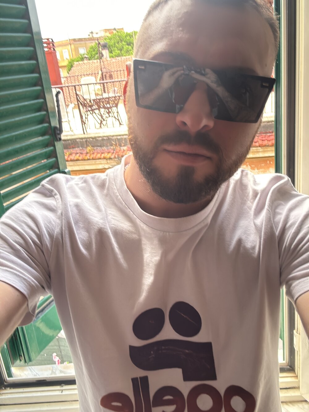 ROMANOBIGXX's Offline XXX Chat