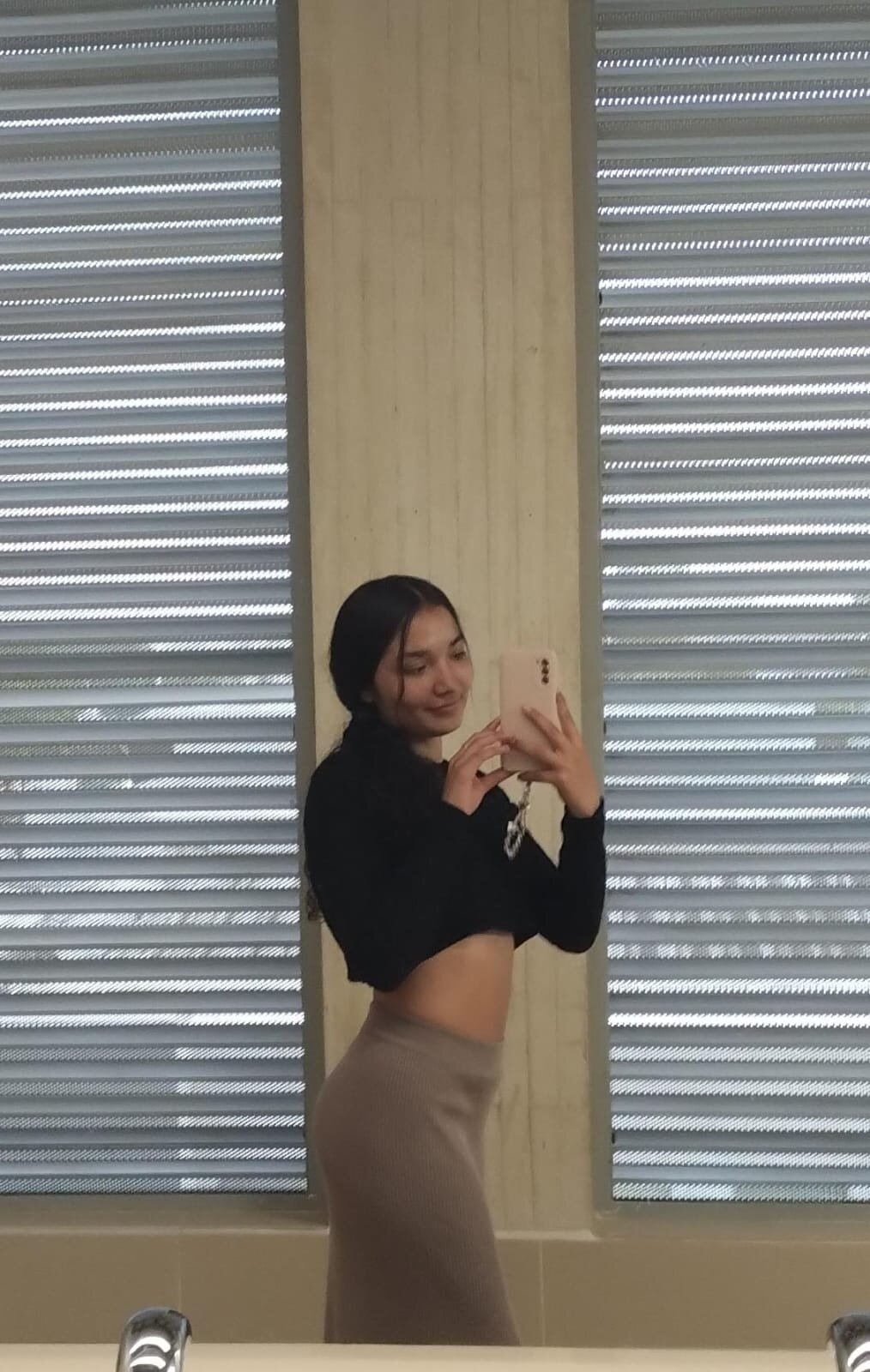 LilyRossee_