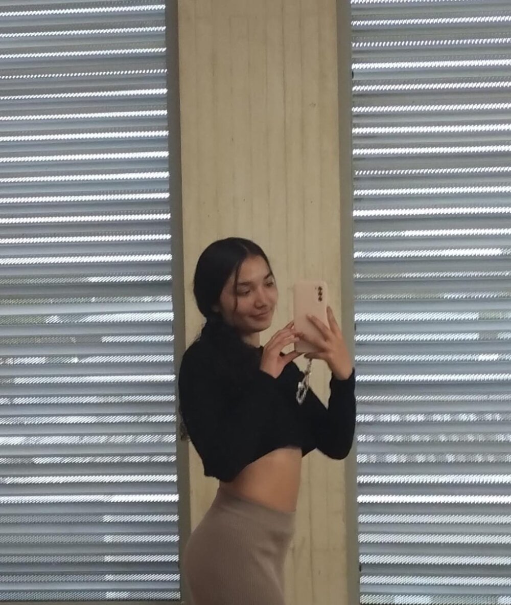 LilyRossee_ profile