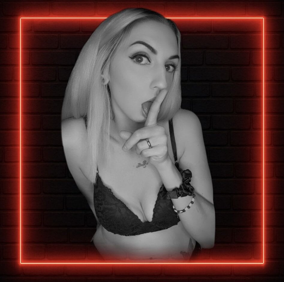 Luna_Lynx94 Chat XXX live